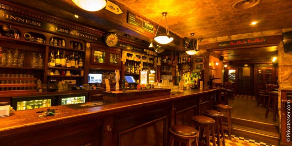Pub Métro Paris En Ce Moment Le Little Temple Bar | L'Apéro du Jeudi