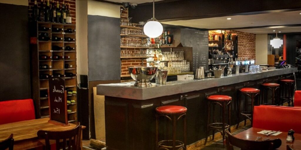 Le Barbier de Bastille L'Apéro du Jeudi Le Barbier de Bastille L'Apéro du Jeudi